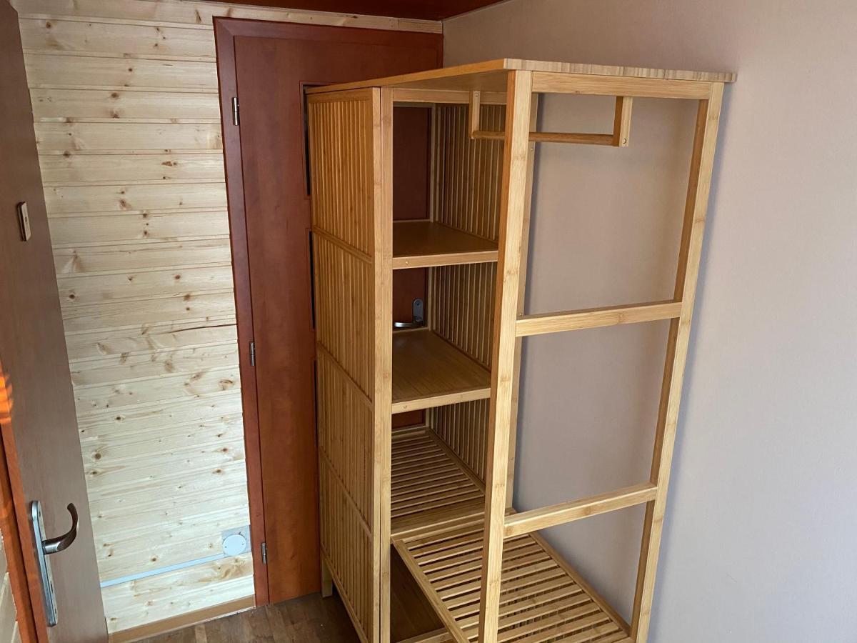 Ferienwohnung U Vrabcaka Zlonin Exterior foto