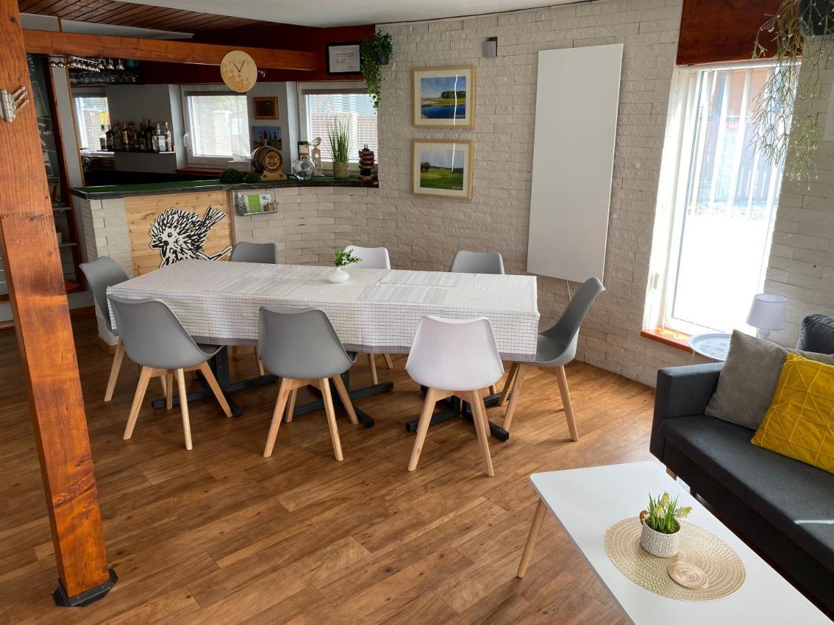 Ferienwohnung U Vrabcaka Zlonin Exterior foto